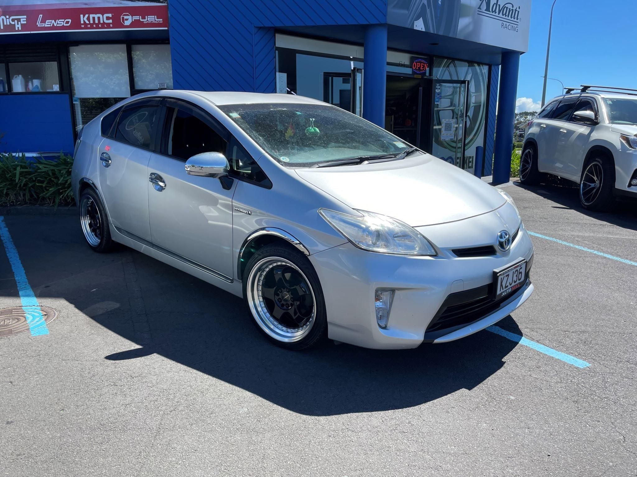 18X8.5 MTG S.L.D 5X114.3 5X100 30P 73.1 GLOSS BLACK POLISHED DOUBLE STEP LIP SET