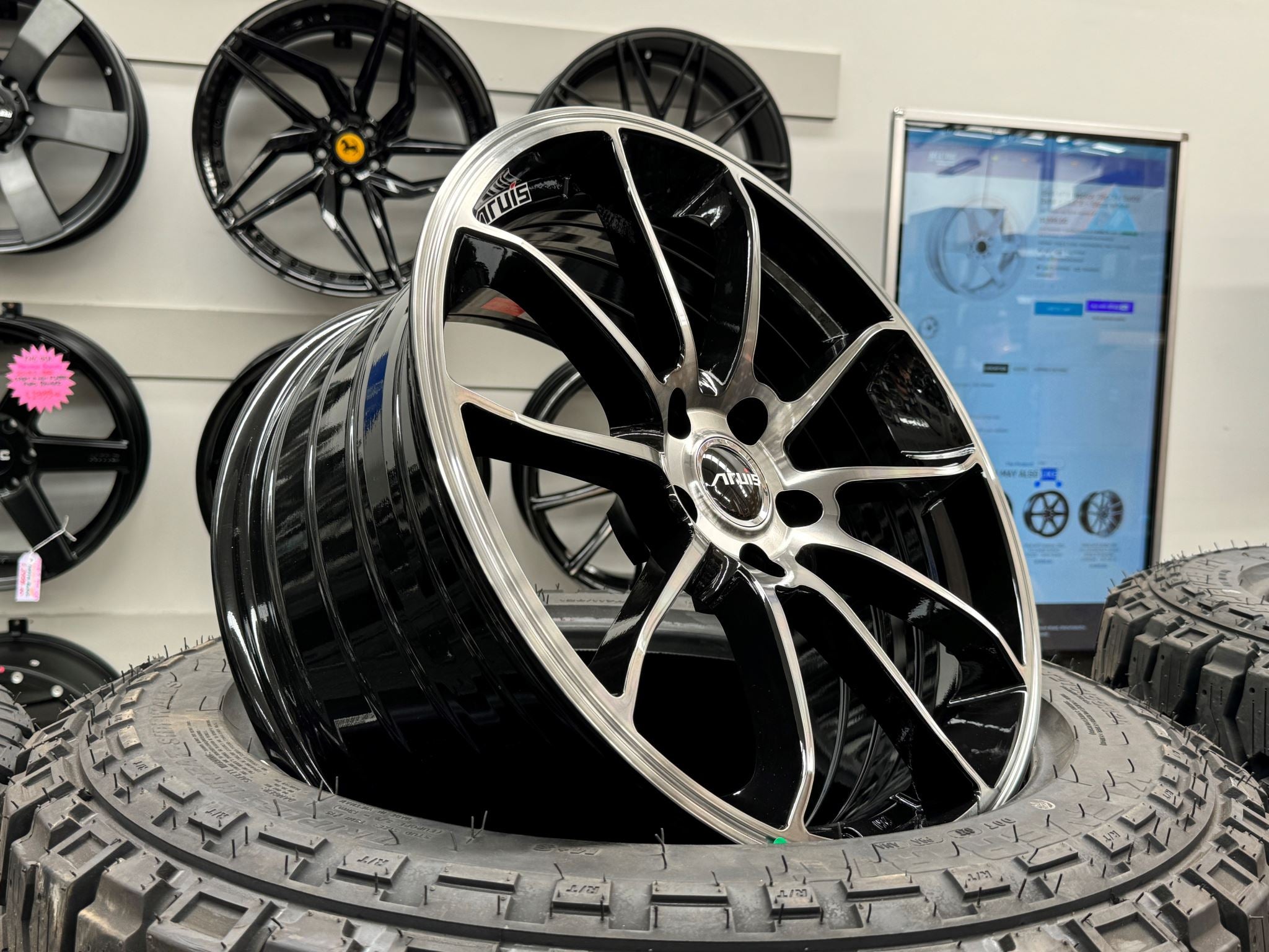 19X8.5 ARIUS AD072 35P 5X114.3 GLOSS BLACK MACHINED FACE - SET OF 4