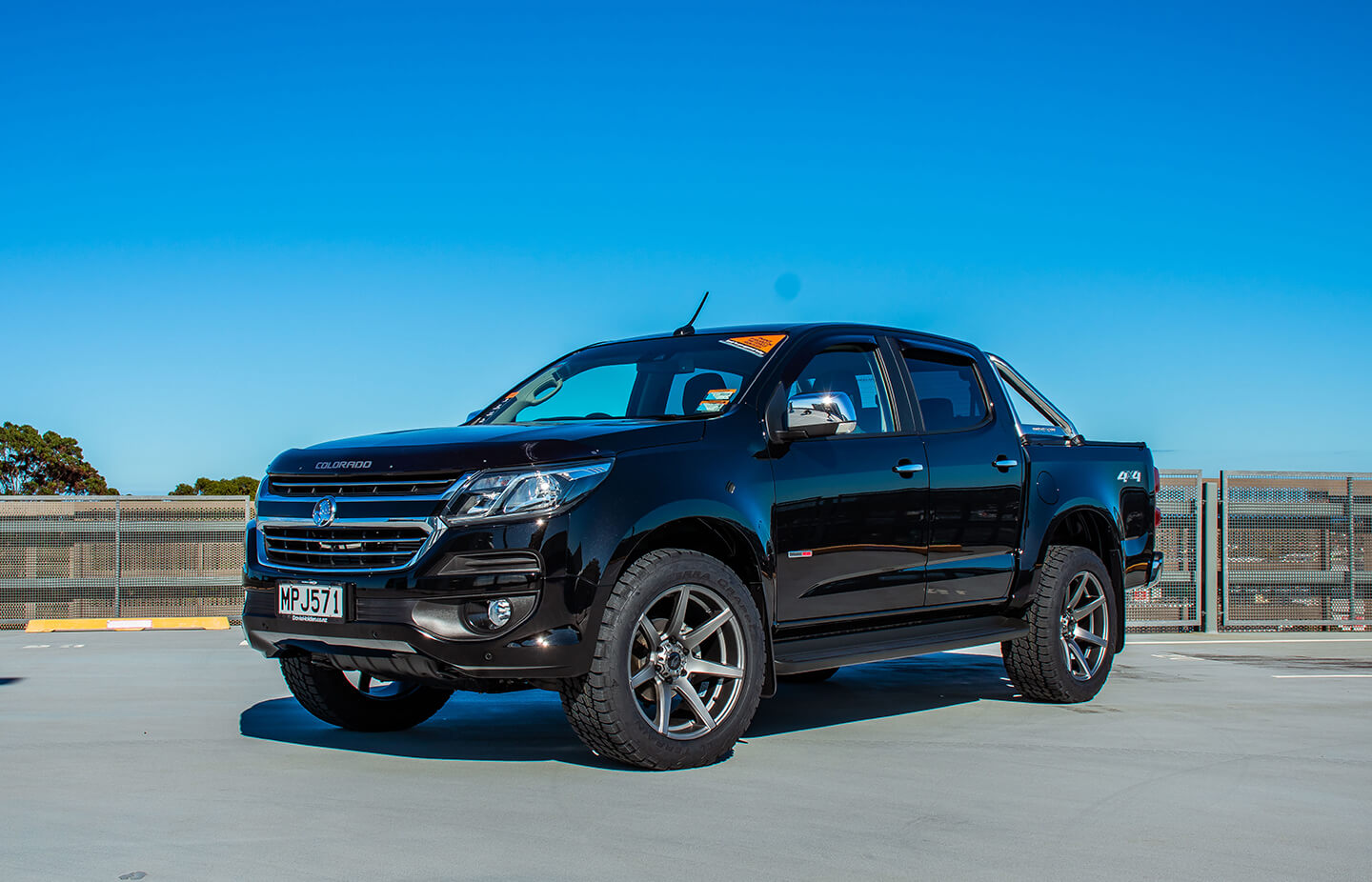 20x9.5 MTG Emotion 15p 6x139.7 Hyper Silver - Deep Concave