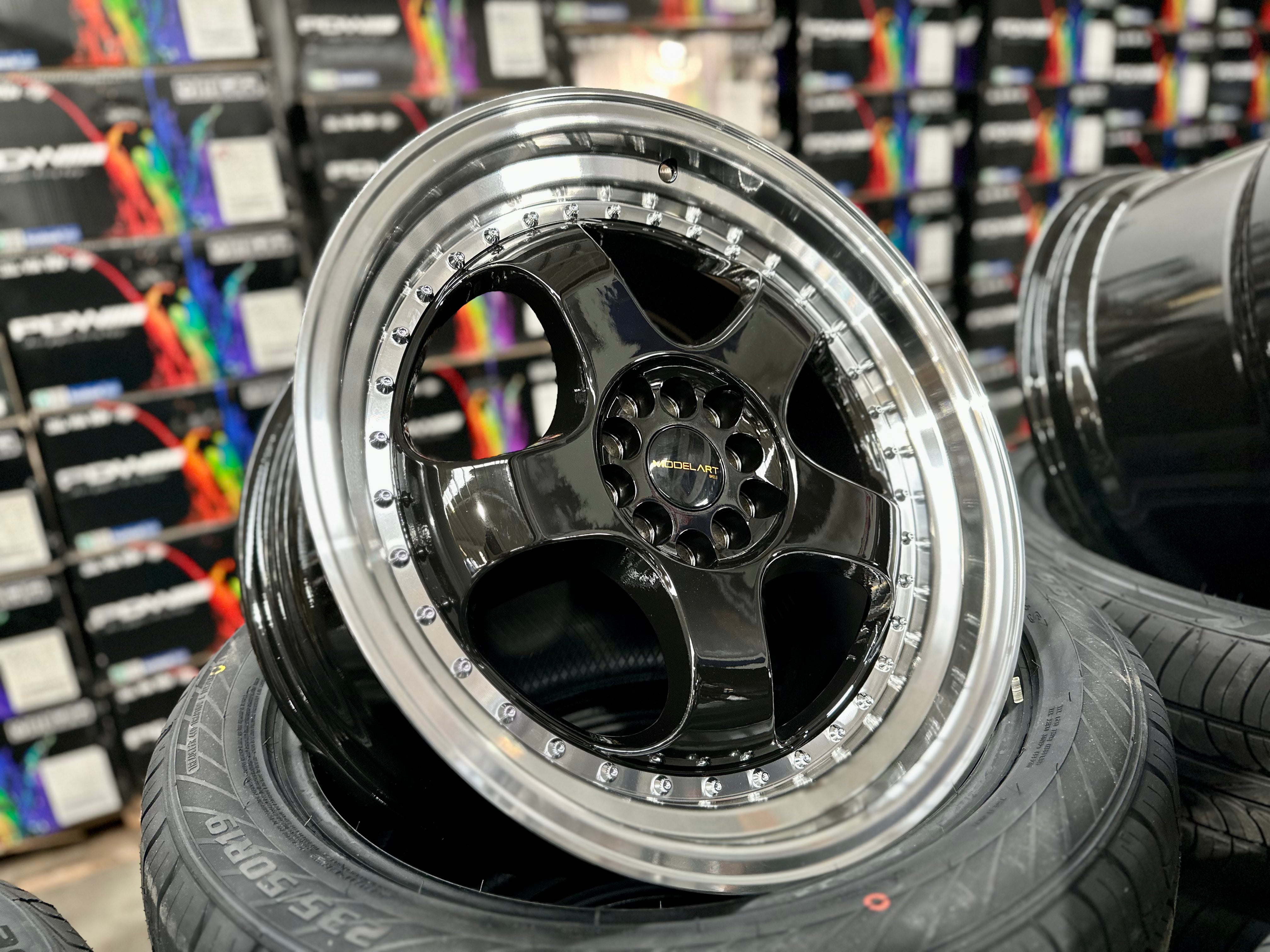 18x8.5 MTG S.L.D 30p 73.1 5x100 5x114.3 73.1CB - Gloss Black with Machined Double Step Lip