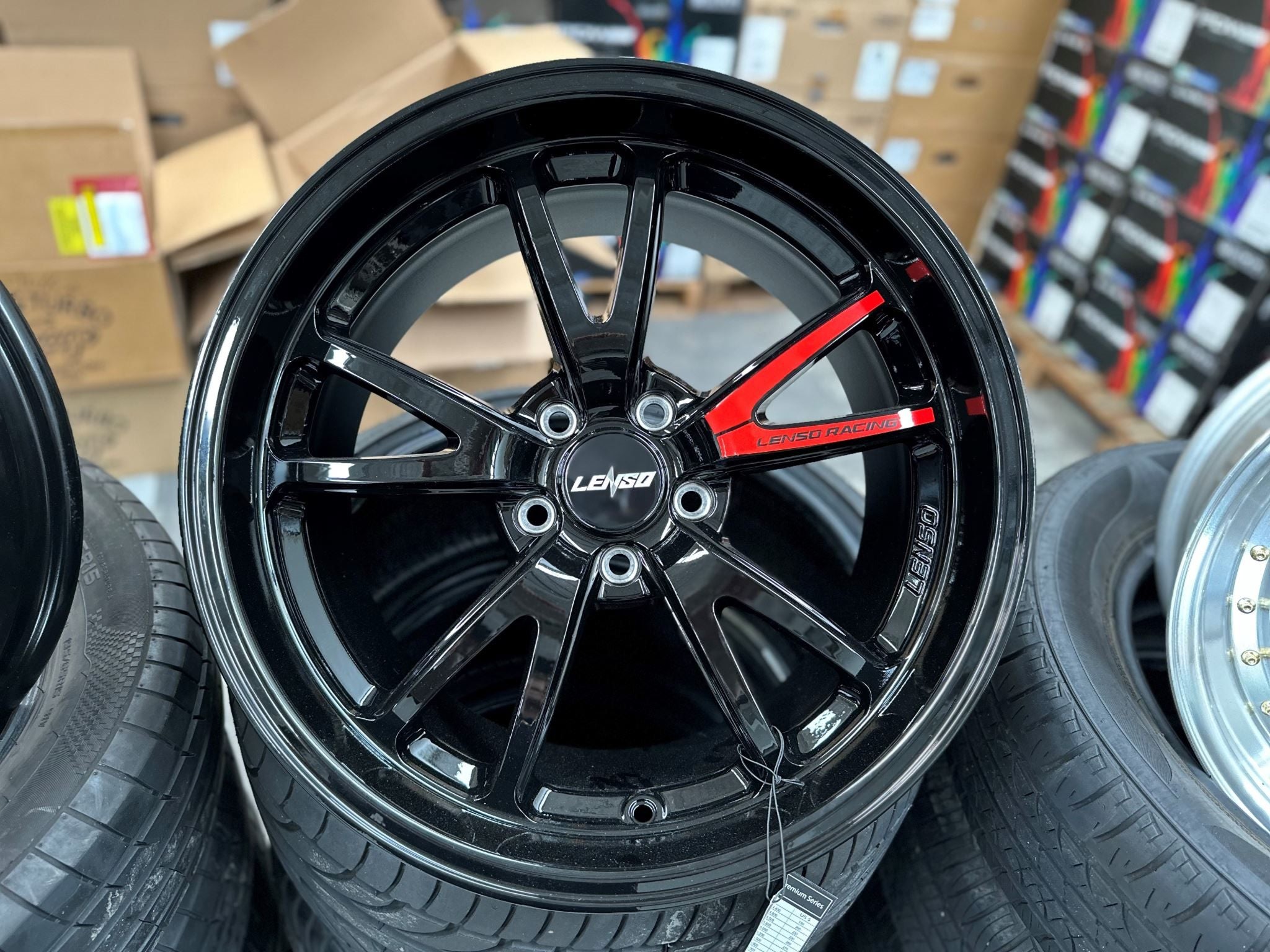 18X9.5 LENSO 95V D1-RACING PROJECT-D 73.1 5X114.3 GLOSS BLACK WITH RED - SET OF 4