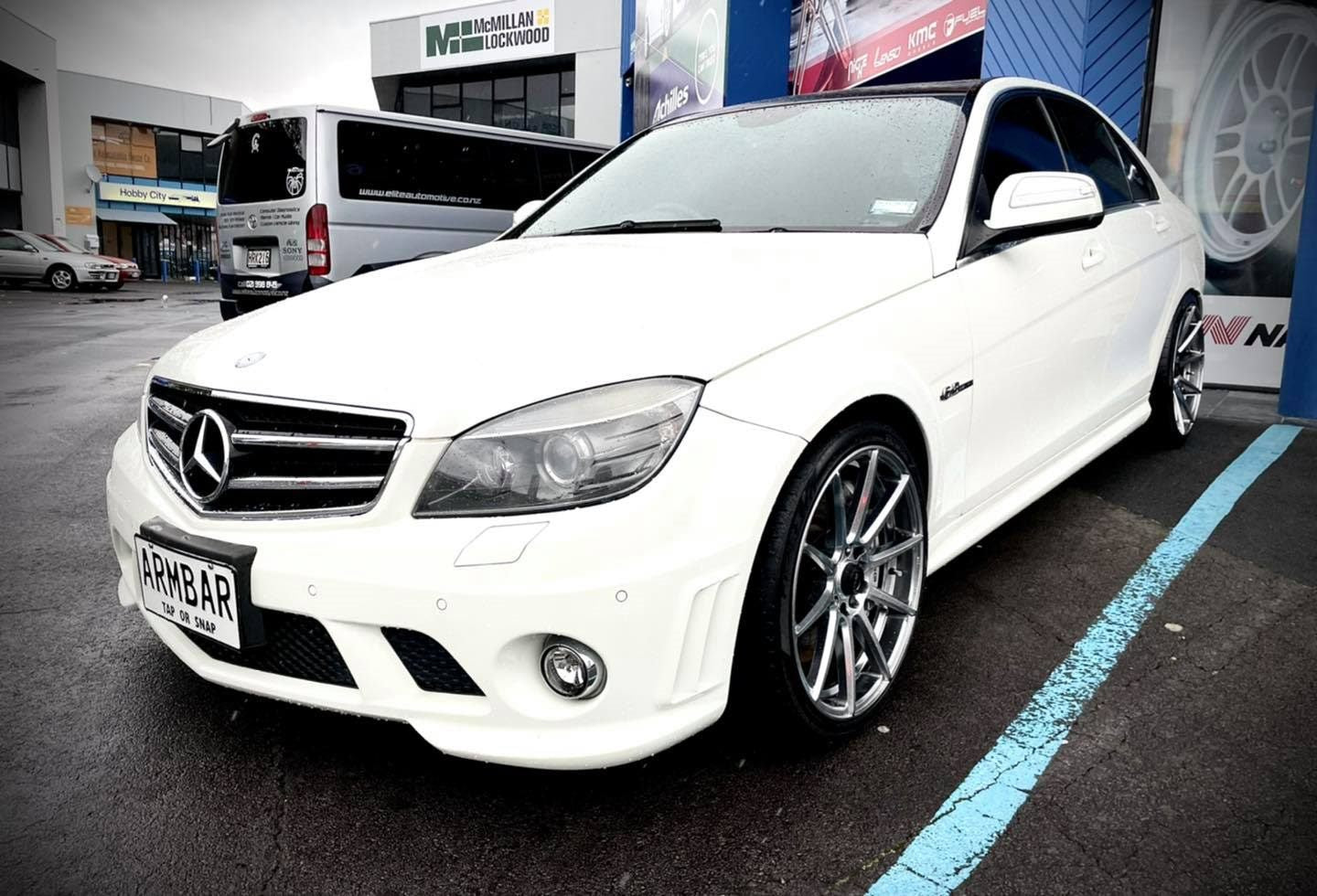 STAGGERED 19" MAGNUM 19X8.5 35P 19X8.5 38P 5X112 - HYPER BLACK - SET OF 4