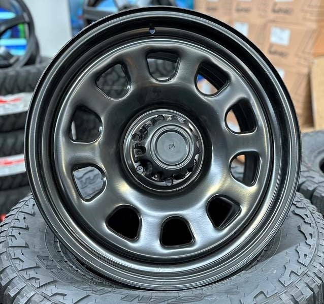20X9 MTG HEAVY D 20P 6X139.7 - D WINDOW STEEL WHEELS - SET OF 4