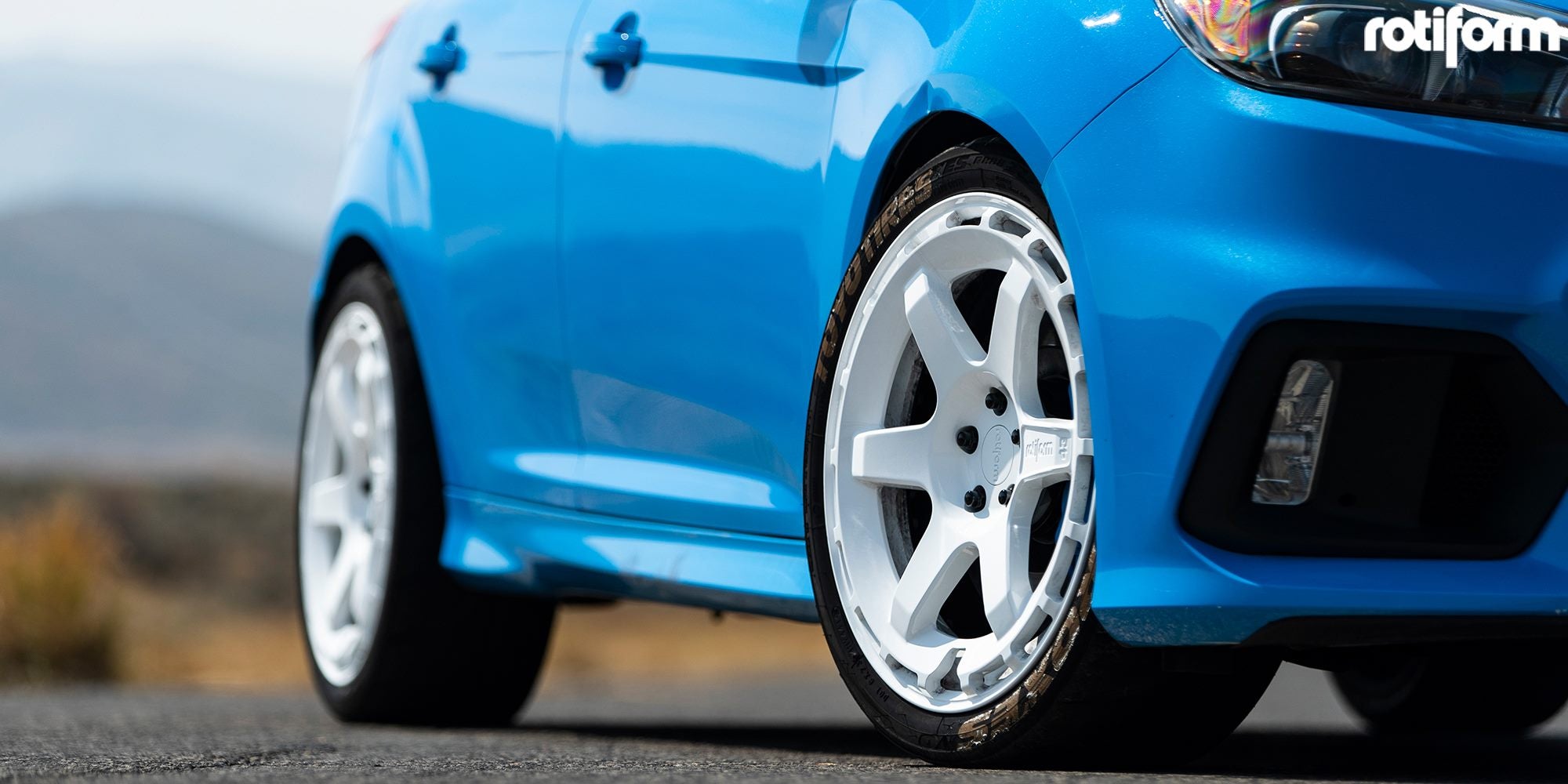 19X8.5 ROTIFORM R183 KB1 5X120 72.7 35P GLOSS WHITE - SET OF 4