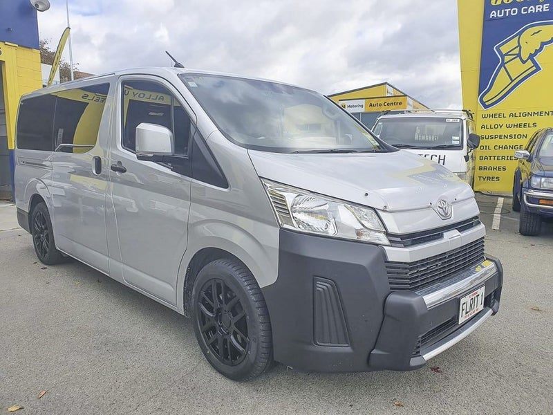 18X8 KUDOS STOCKHOLM - 6X130 40P - MATT BLACK / GLOSS MACHINE FACE - SET OF 4