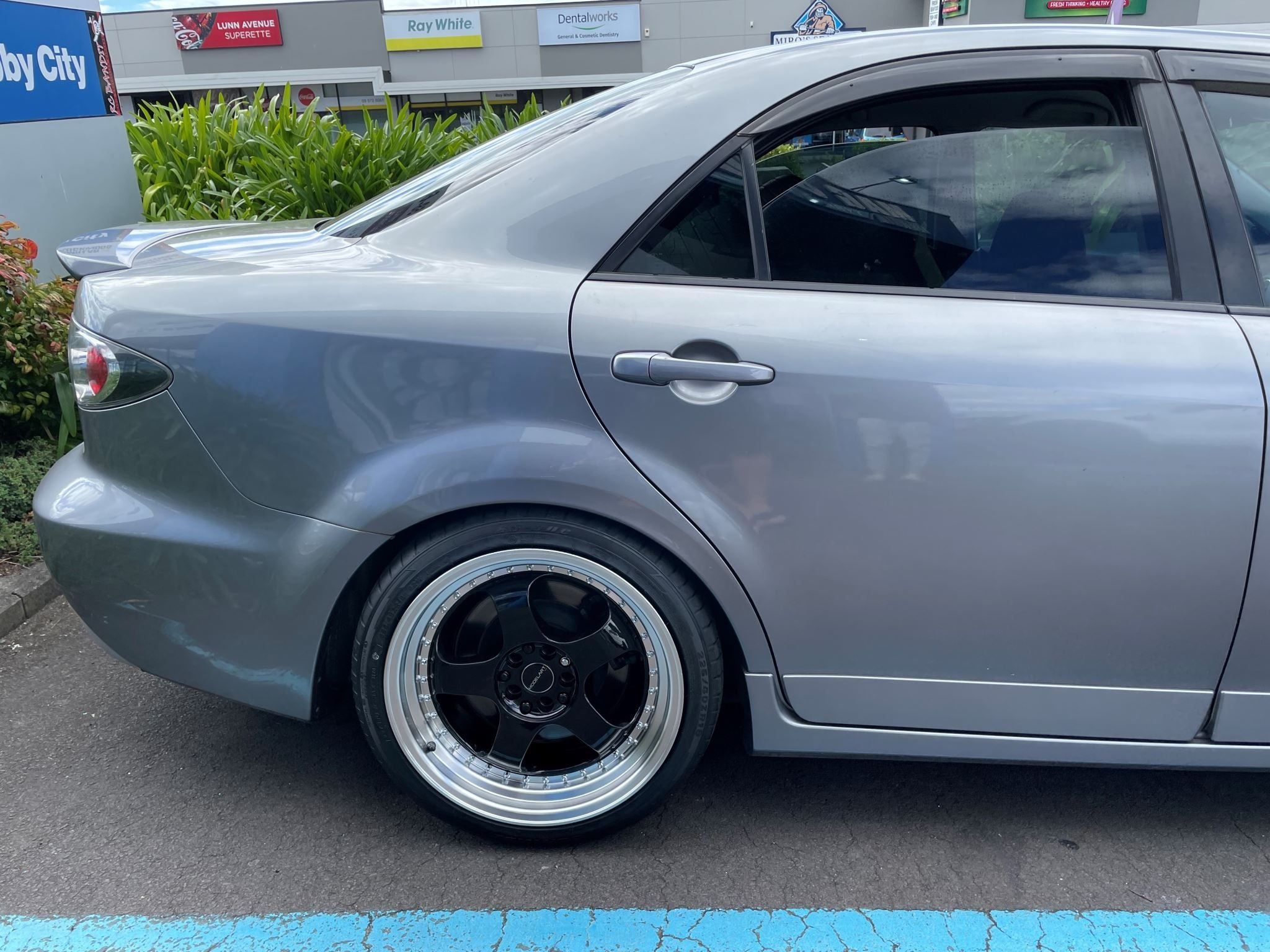 18X8.5 MTG S.L.D 5X114.3 5X100 30P 73.1 GLOSS BLACK POLISHED DOUBLE STEP LIP SET