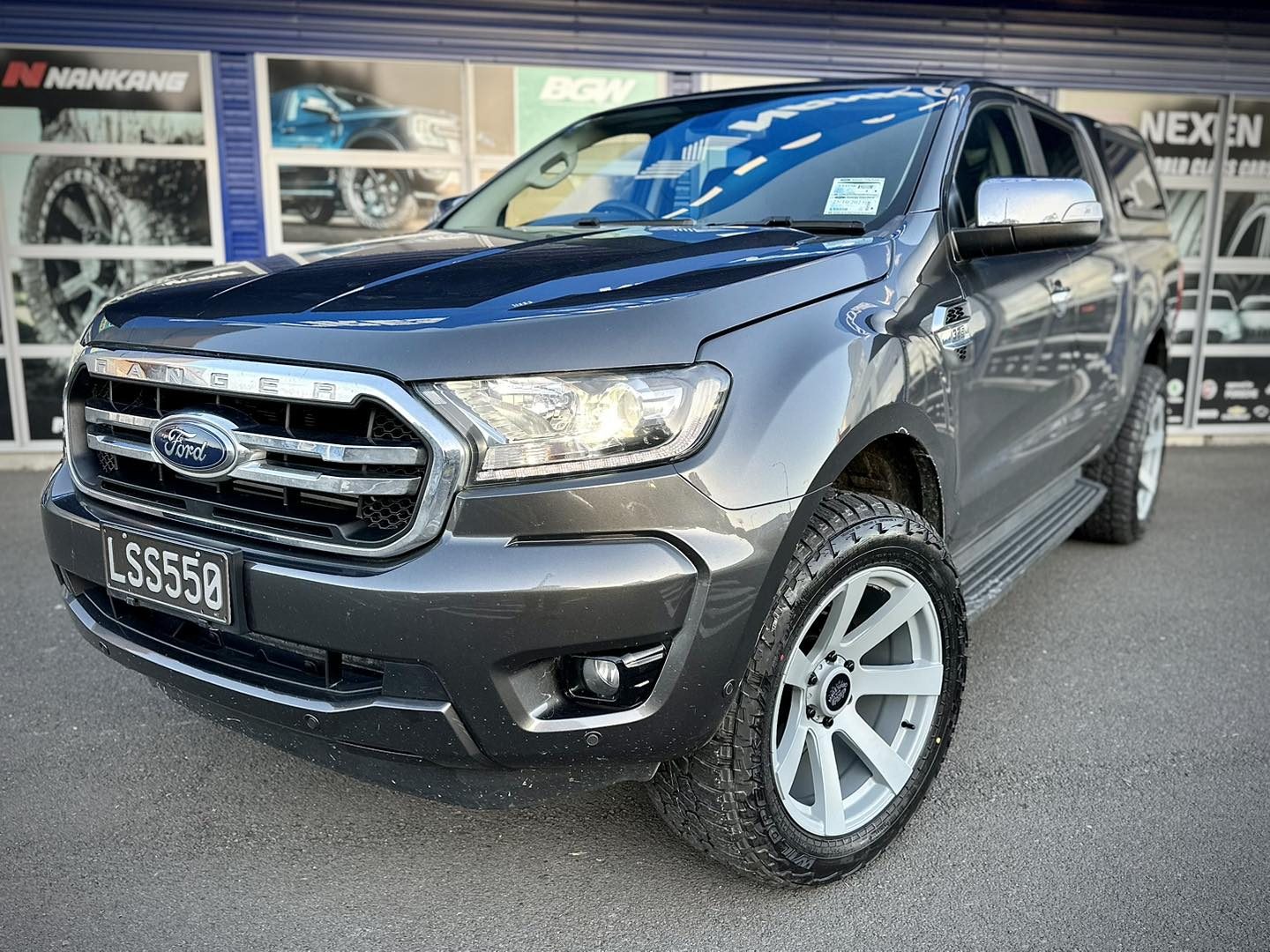 20X9.5 MTG BOSS BATTLESHIP GREY WITH ALL TERRAIN TYRES - SET OF 4