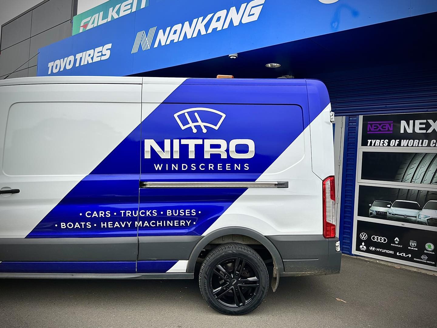 18X8 FORUM BARZETTA 50P 5X160 - MATTE BLACK - SET OF 4