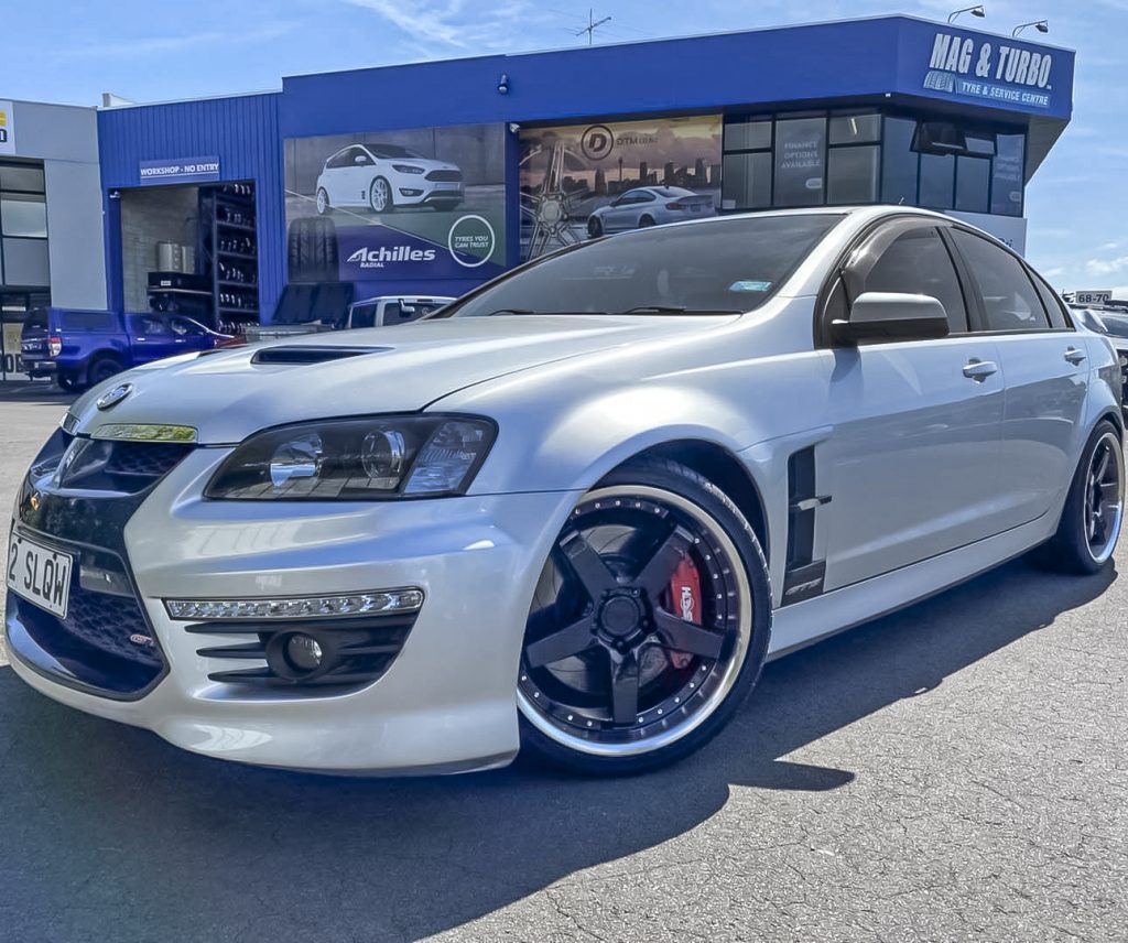 20X8.5 / 20X10 KUDOS BATHURST 5X120 GLOSS BLACK POLISHED LIP - STAGGERED FITMENT - SET OF 4